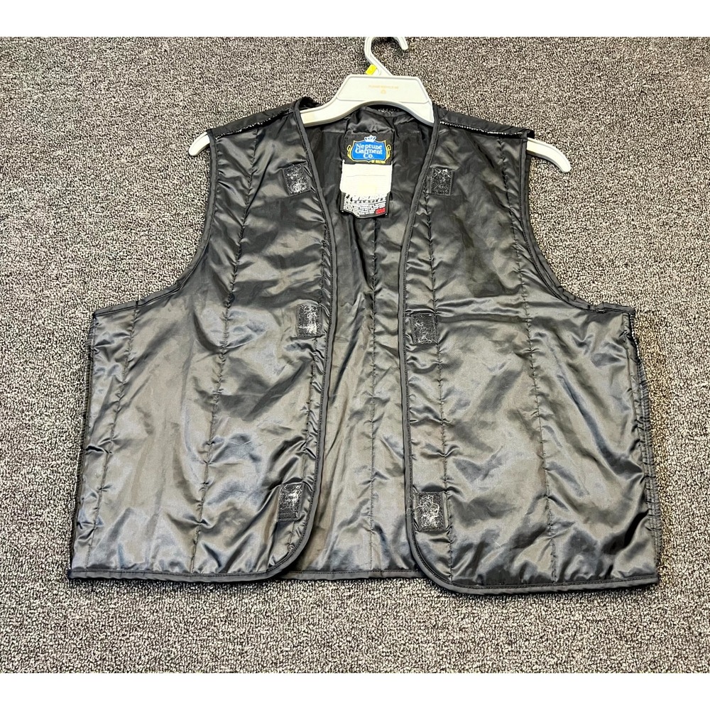Neptune Garment Co Quilted Insulated Liner Vest Mens 42 Black hook &Loop Closure